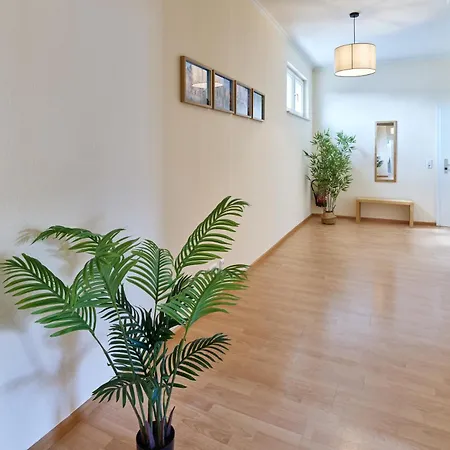 Marx - Zentrales & Geraeumiges Fuer Bis Zu 6 Personen - 2 Schlafzimmer Mit Tv, Wlan & Waschmaschine Trier