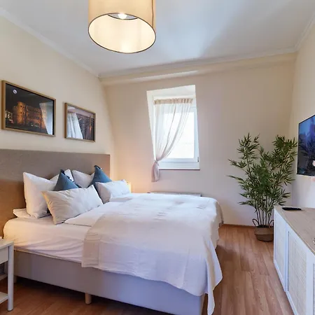 Marx - Zentrales & Geraeumiges Fuer Bis Zu 6 Personen - 2 Schlafzimmer Mit Tv, Wlan & Waschmaschine Trier