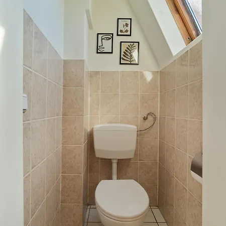 Διαμέρισμα Marx - Zentrales & Geraeumiges Fuer Bis Zu 6 Personen - 2 Schlafzimmer Mit Tv, Wlan & Waschmaschine *