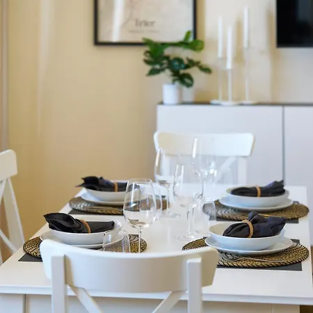 Διαμέρισμα Marx - Zentrales & Geraeumiges Fuer Bis Zu 6 Personen - 2 Schlafzimmer Mit Tv, Wlan & Waschmaschine Τρίερ