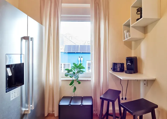 Marx - Zentrales & Geraeumiges Fuer Bis Zu 6 Personen - 2 Schlafzimmer Mit Tv, Wlan & Waschmaschine * Trier